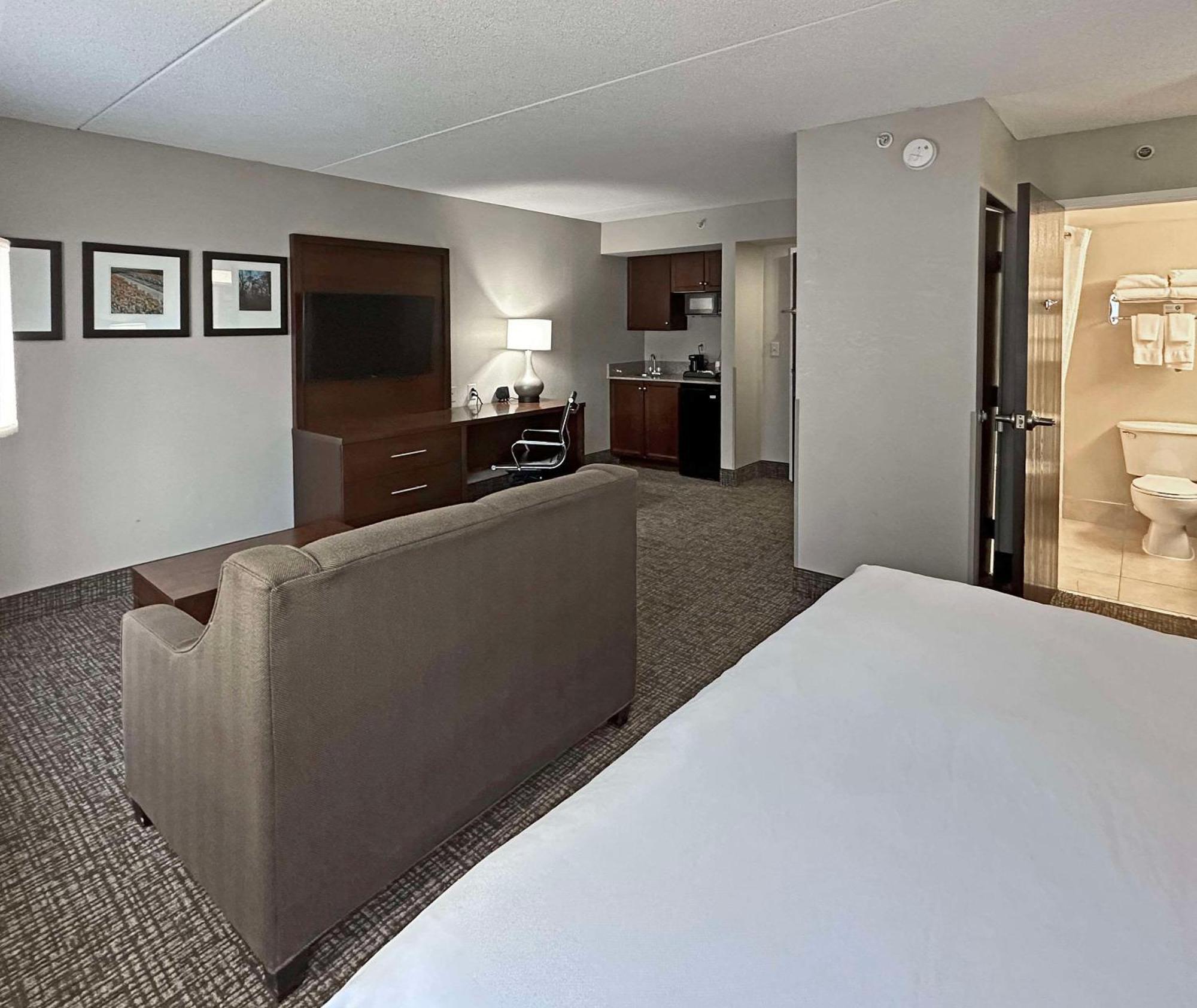 Comfort Suites Concord Mills Luaran gambar