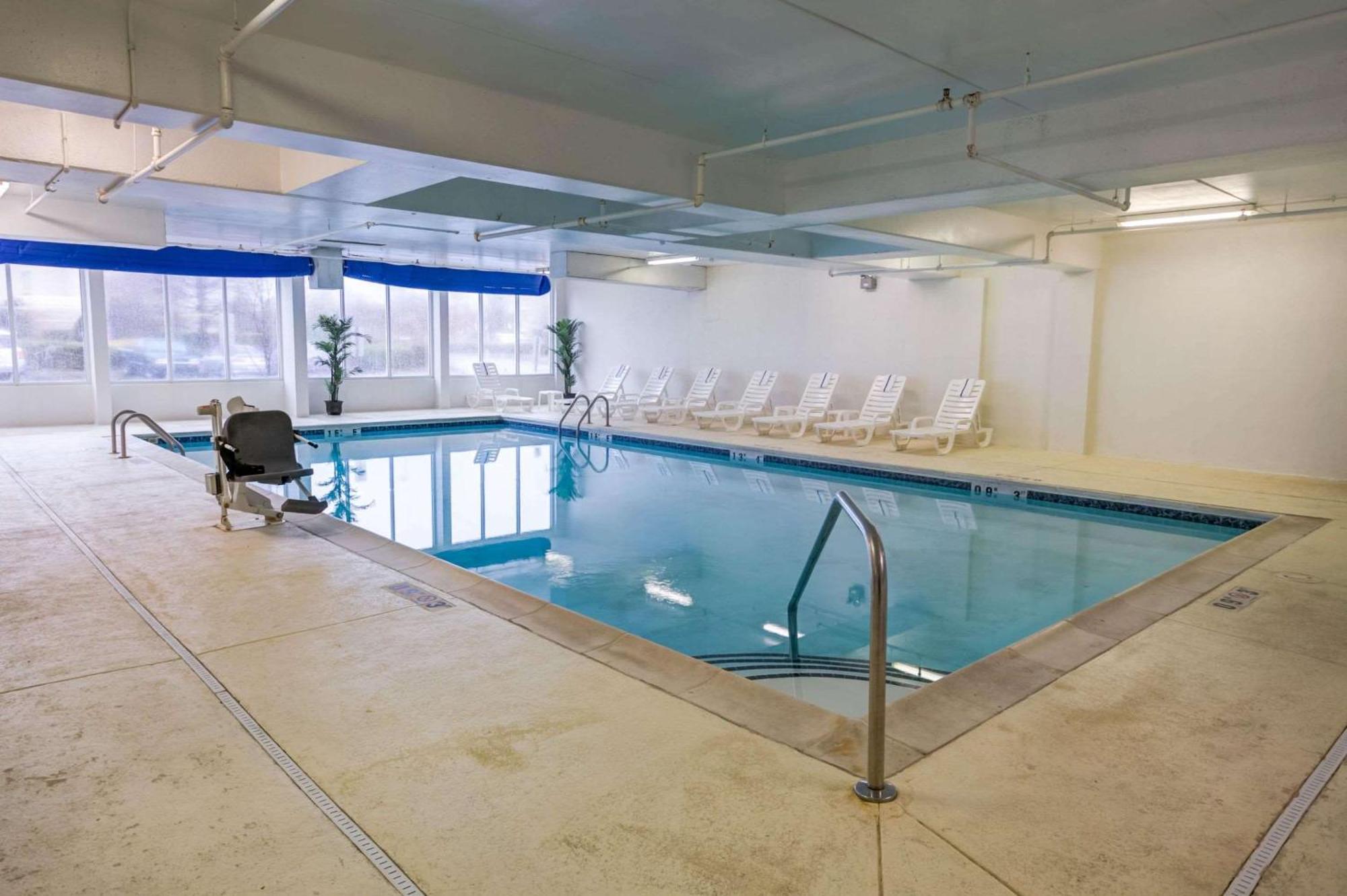 Comfort Suites Concord Mills Luaran gambar